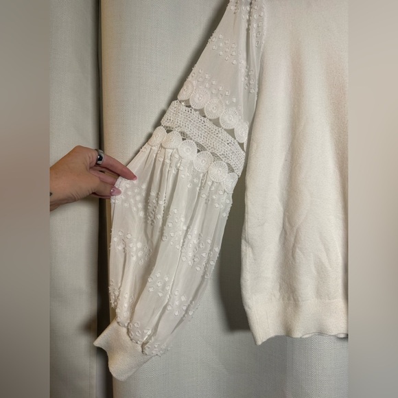 Sioni White Long Sleeve Mix Media Chiffon and Crochet Sleeve Sweater Large - Picture 6 of 8